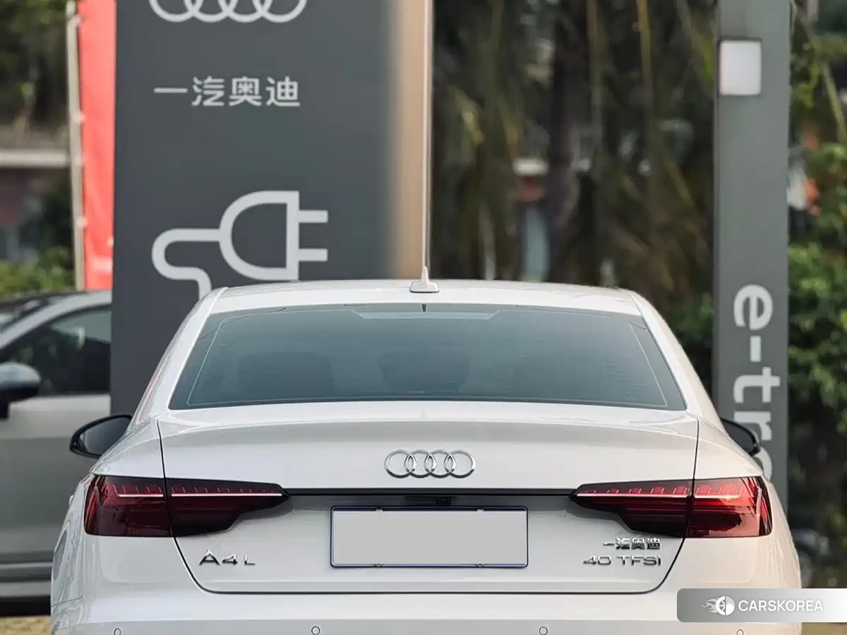 Audi A4L id 4559606 из Китая 15