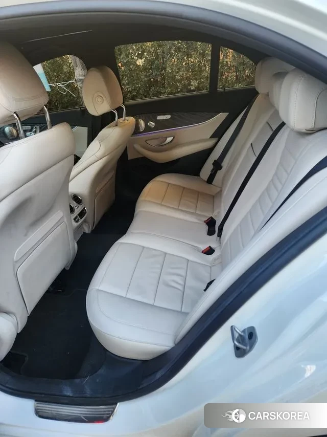 Mercedes-Benz E-Class W213 2023 Белый из Кореи, фото 6