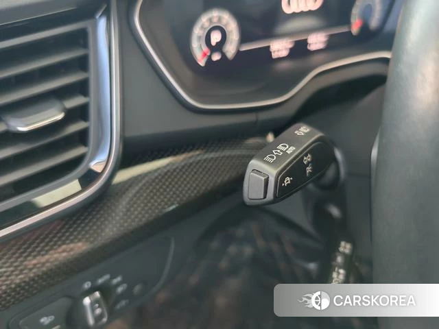 Audi Q5L Sportback id 4336213 из Китая 11
