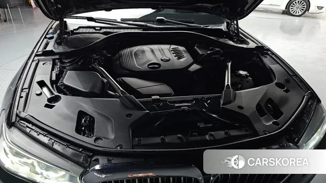 BMW 5 Series (G30) id 3709414 из Кореи 16