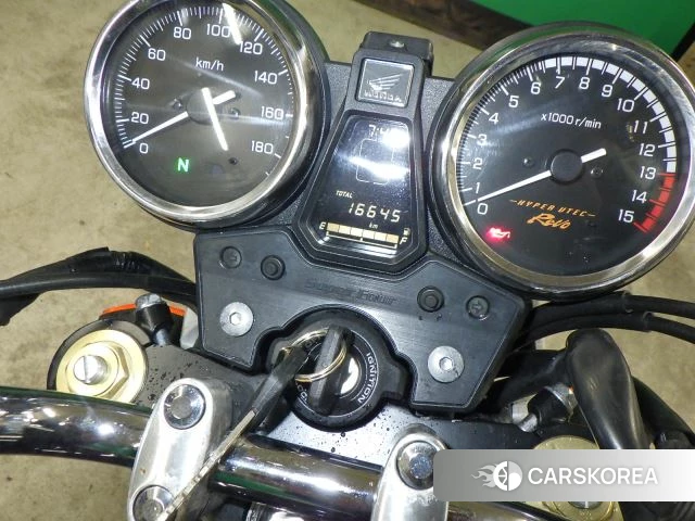 Honda CB400SF id 4184764 из Японии 26