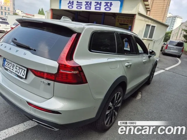 Volvo V60 Cross-Country 2nd Generation id 2905831 из Кореи 16