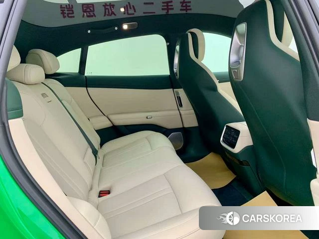 Xiaomi Car Xiaomi YU7 id 3890487 из Китая 27