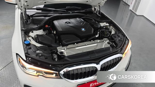 BMW 3 Series (G20) id 3942475 из Кореи 16