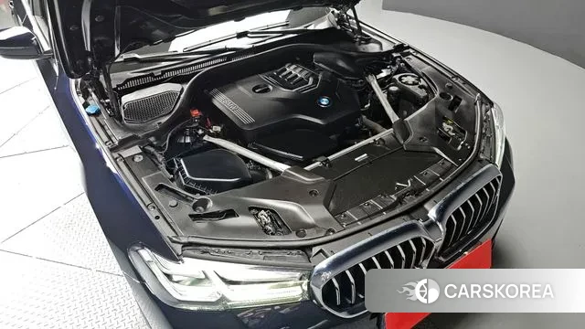 BMW 5 Series (G30) id 3037043 из Кореи 16