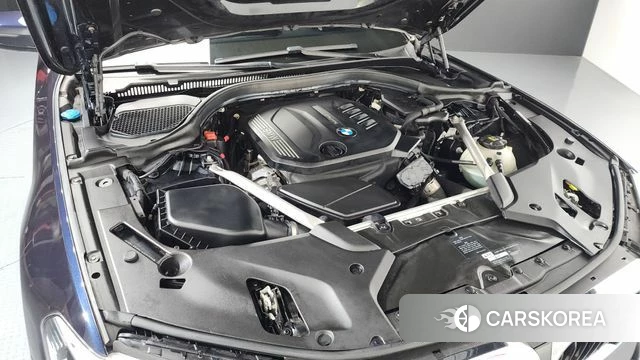 BMW 5 Series (G30) id 3879282 из Кореи 16