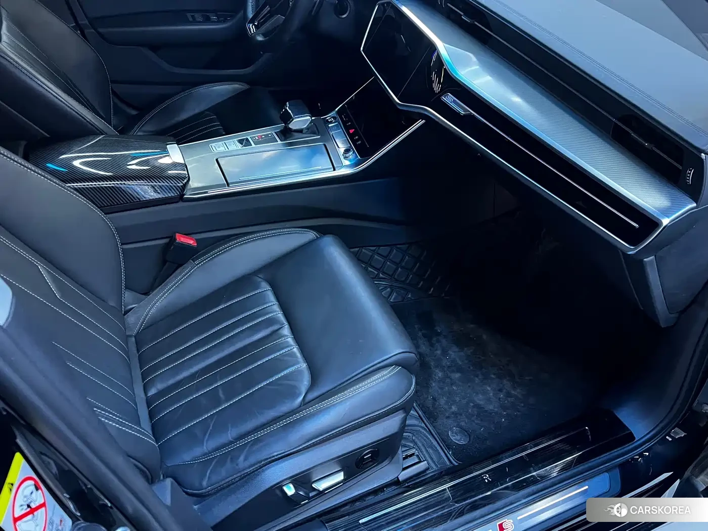 Audi A6L id 4547427 из Китая 13