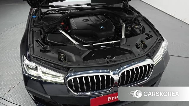 BMW 5 Series (G30) id 4675861 из Кореи 29