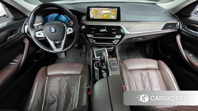 BMW 5 Series (G30) id 3800771 из Кореи 16