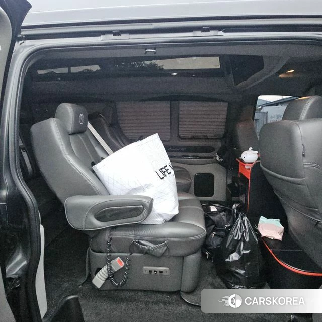 Chevrolet Express Van 2018 Черный из Кореи, фото 6