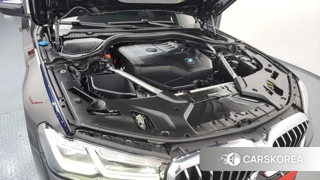 BMW 5 Series (G30) id 3401166 из Кореи 16