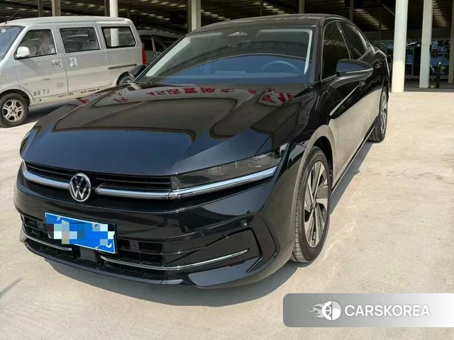 Volkswagen Magotan 2025 Черный из Китая, фото 6