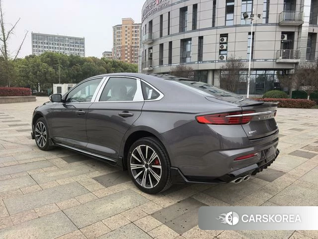 Geely Automobile Xingrui 2026 Темно-серый из Китая, фото 6