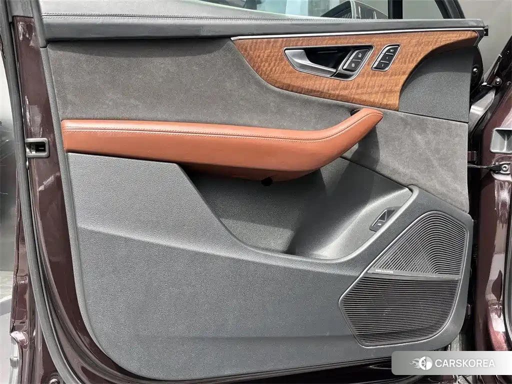 Audi Q7 id 4539073 из Китая 15