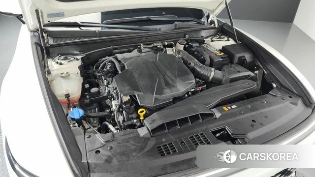 Hyundai Grandeur (GN7) id 3909975 из Кореи 16