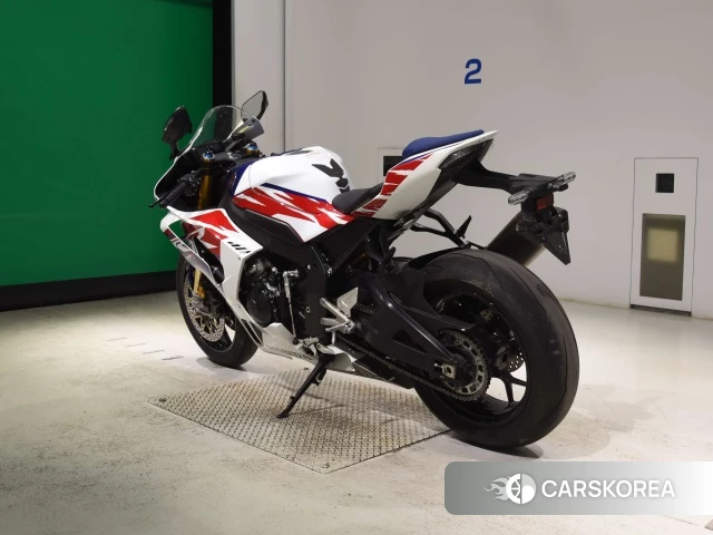 Honda CBR1000RR-R FIREBLADE SP id 4392946 из Японии 6