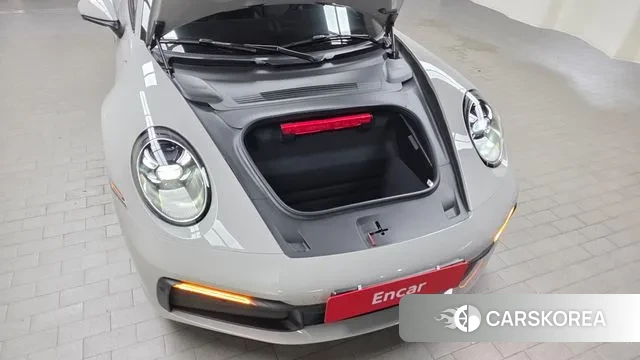 Porsche 911(992) id 3483678 из Кореи 16