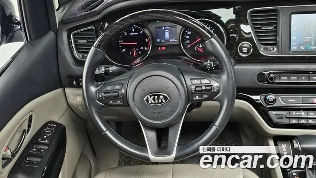 Kia The New Carnival id 2762250 из Кореи 16