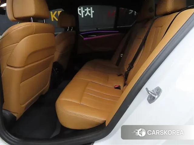 BMW 5 Series (G60) id 3477002 из Кореи 16