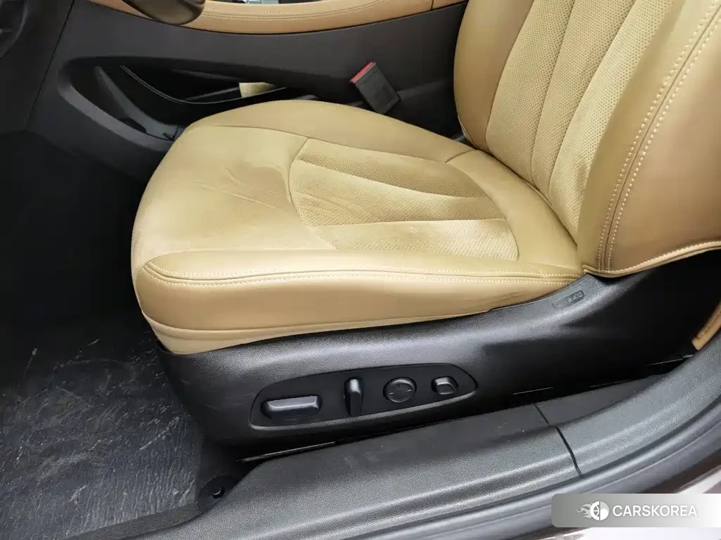 Buick Lacrosse id 4554151 из Китая 20