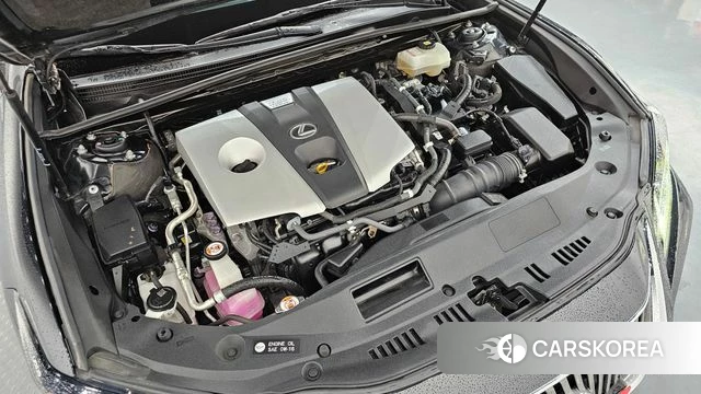 Lexus ES300h 7th generation id 4619601 из Кореи 16