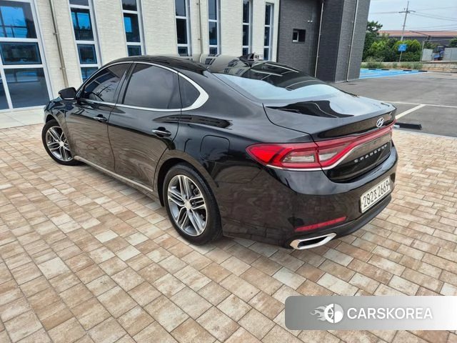 Hyundai Grandeur IG id 4403303 из Кореи 16