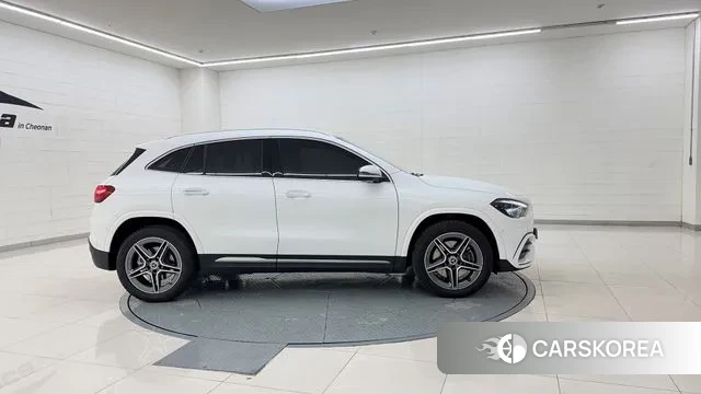 Mercedes-Benz GLA - Class H247 id 3769563 из Кореи 16