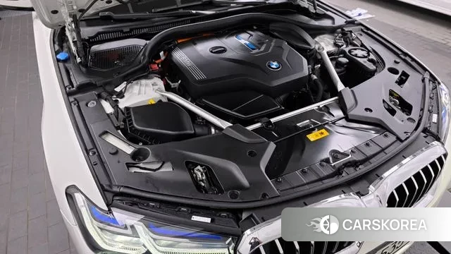 BMW 5 Series (G30) id 2963924 из Кореи 16