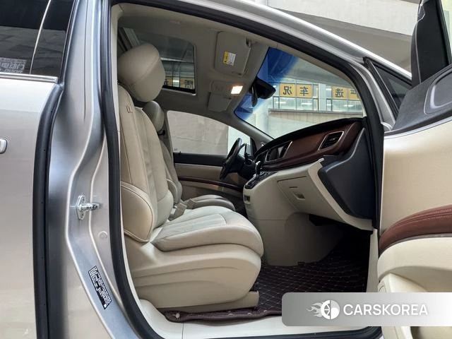 Buick GL8 id 4213294 из Китая 10