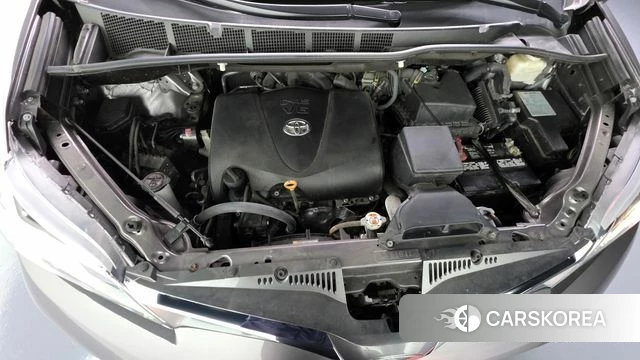 Toyota Sienna id 4581865 из Кореи 29