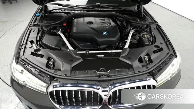 BMW 5 Series (G30) id 3670371 из Кореи 16