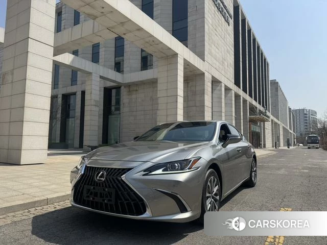 Lexus ES id 4273657 из Китая 10