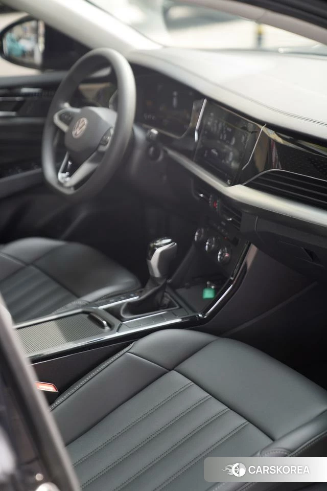 Volkswagen Passat id 4259786 из Китая 11