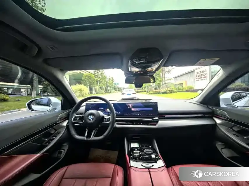 BMW 5 series 2024 Белый из Китая, фото 6