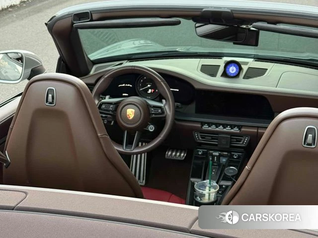 Porsche 911(992) id 4354344 из Кореи 9