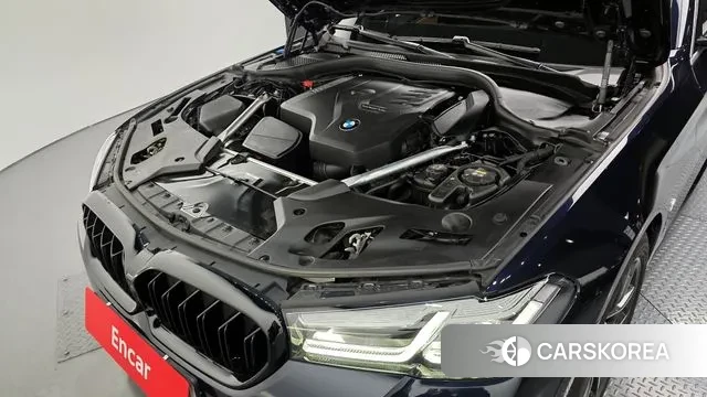 BMW 5 Series (G30) id 3701464 из Кореи 16