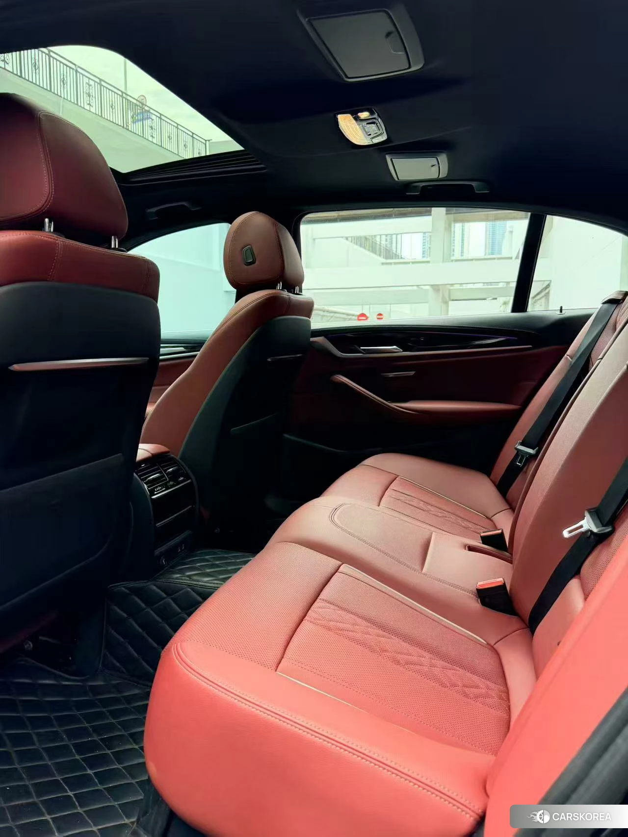 BMW 5 series 2020 Черный из Китая, фото 6