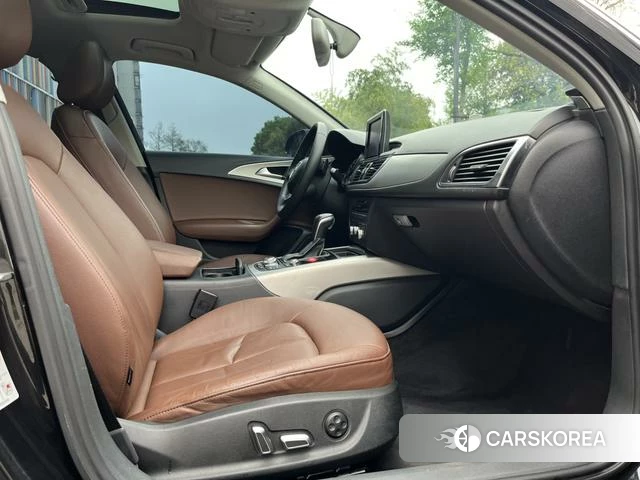 Audi A6L id 4241419 из Китая 10