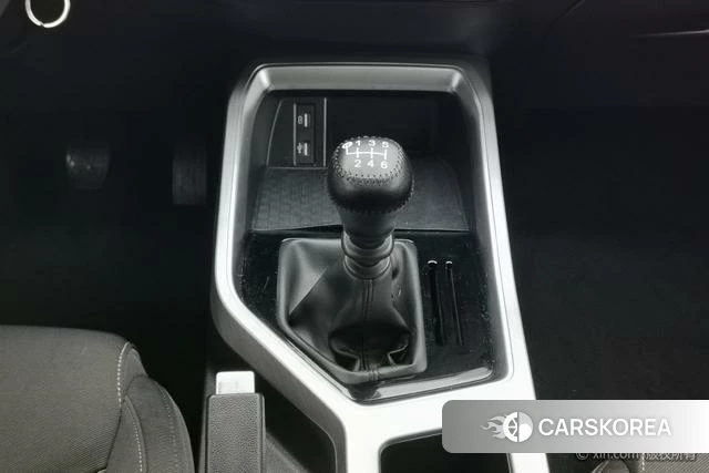 Wuling Automobile Wuling Jiachen id 4254585 из Китая 20