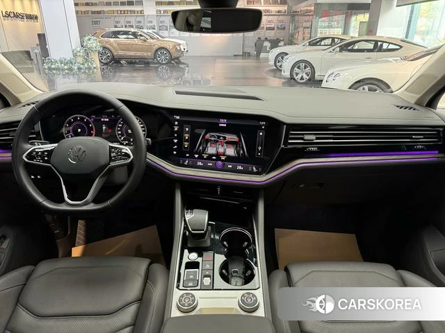 Volkswagen Touareg id 4211861 из Китая 16