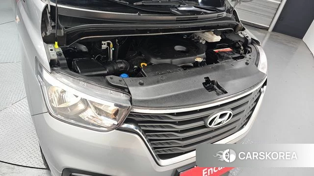 Hyundai The New Grand Starex id 4020102 из Кореи 16