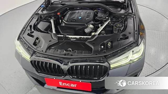 BMW 5 Series (G30) id 3507807 из Кореи 16