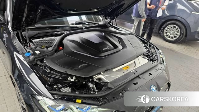 BMW i4 id 4381818 из Кореи 16