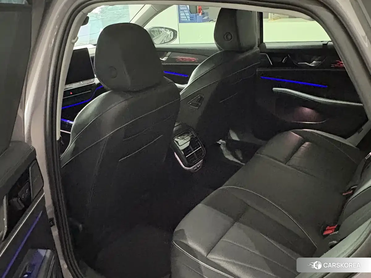 Volkswagen Passat 2024 Silver/gray из Китая, фото 6