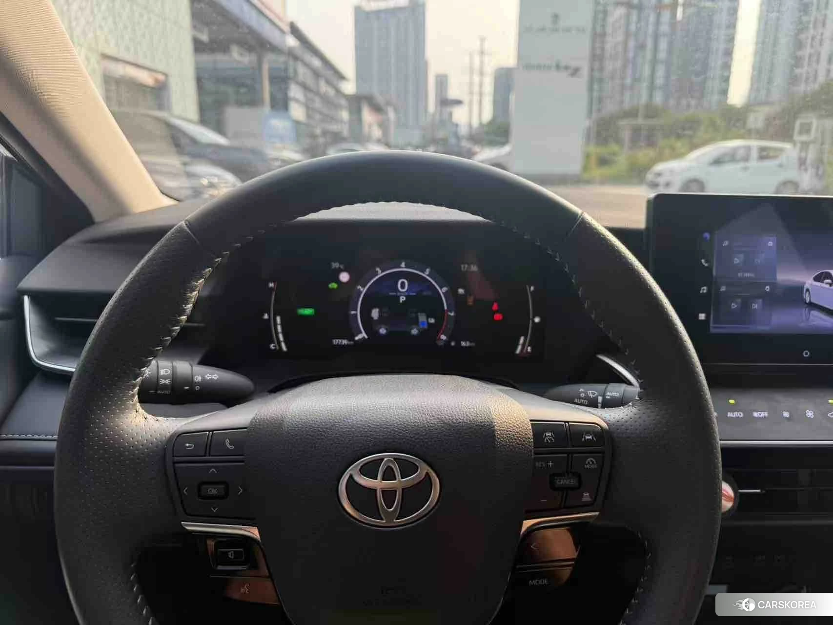 Toyota Camry 2024 Черный из Китая, фото 6
