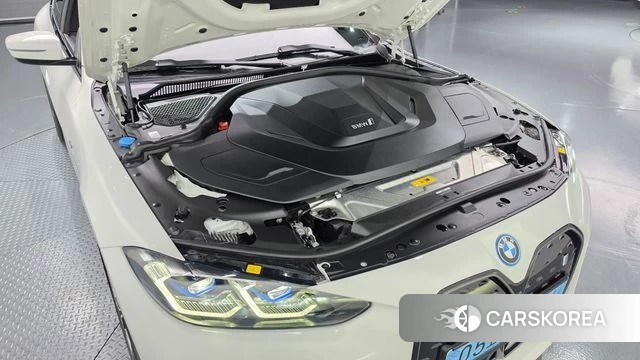 BMW i4 id 4749875 из Кореи 27