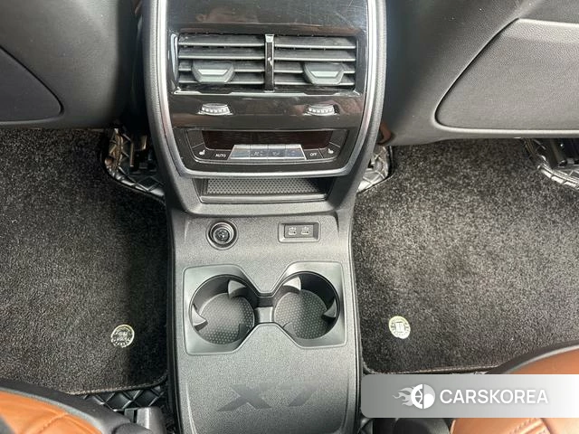 BMW X7 id 4215122 из Китая 21