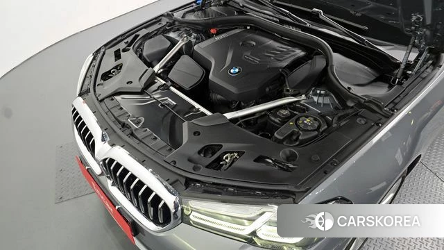BMW 5 Series (G30) id 4302631 из Кореи 16