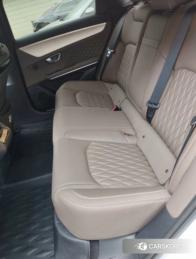 BYD Han DM 2023 Белый из Китая, фото 6