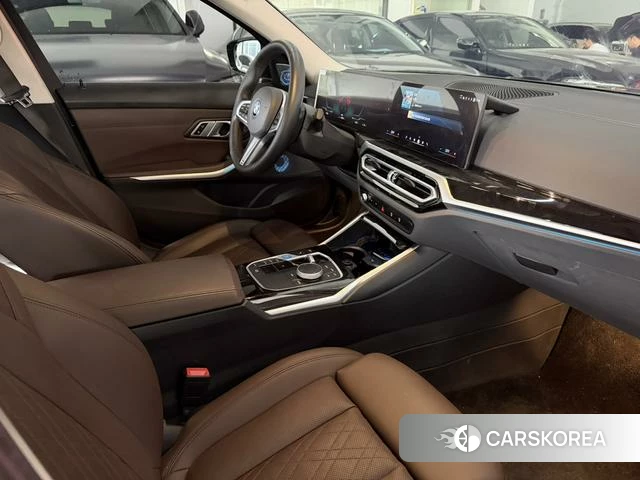 BMW i3 2024 Черный из Китая, фото 6
